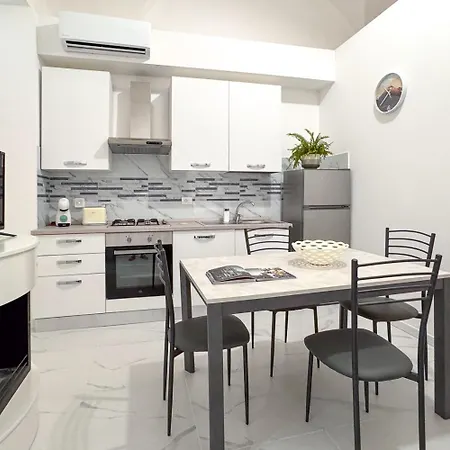 Le 3 Gemme Apartment *